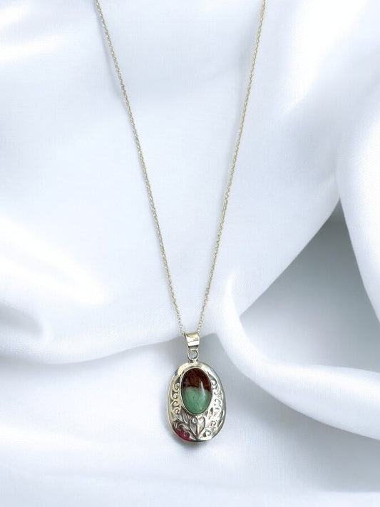 Natural Chrysoprase Gemstone Pendant Necklace in Sterling Silver